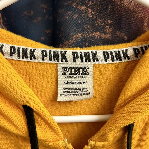 PINK Hoodie - Picture 3 of 3
